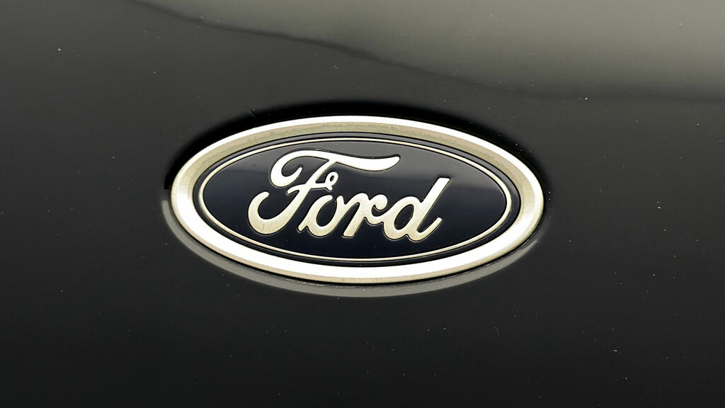 Ford Kuga Suv Vignale 2.5L Duratec Fhev 190Ps Fwd Cvt Red #21