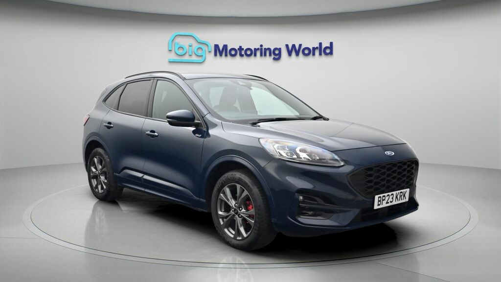 Ford Kuga Suv Vignale 2.5L Duratec Fhev 190Ps Fwd Cvt Red #1