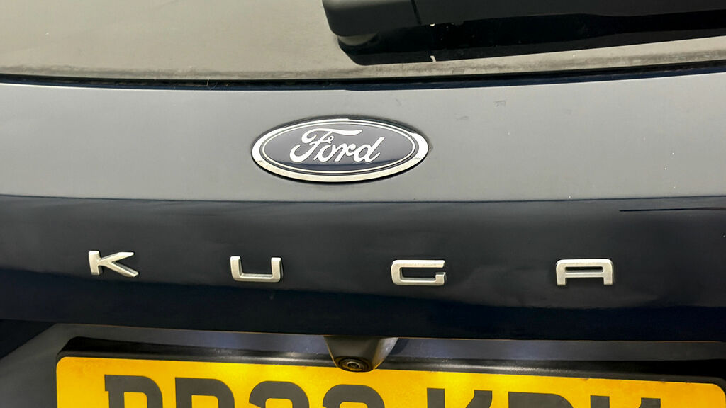 Ford Kuga Suv Vignale 2.5L Duratec Fhev 190Ps Fwd Cvt Red #19