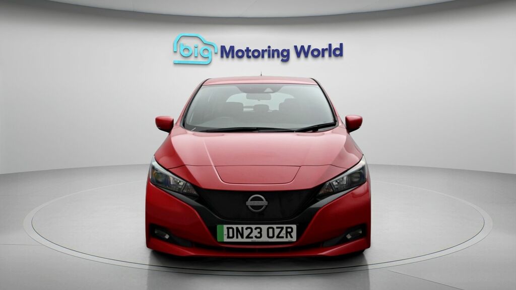 Nissan Leaf Acenta DN23OZR Red #2