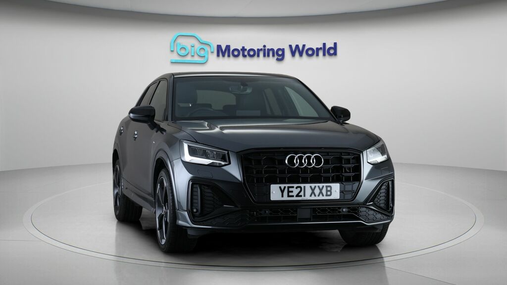 Audi Q2 Black Edition YE21XXB Grey #2