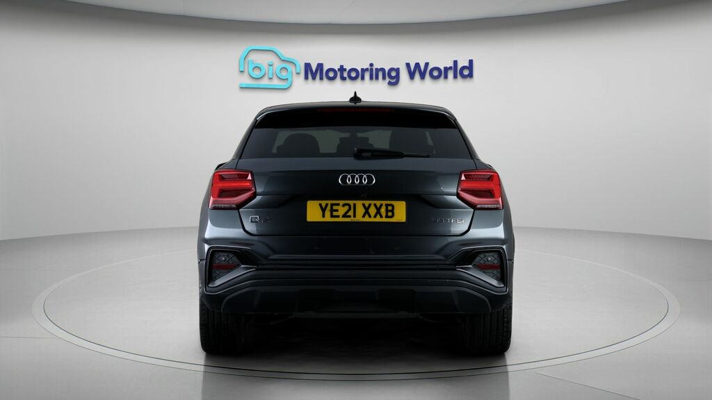 Audi Q2 Black Edition YE21XXB Grey #6
