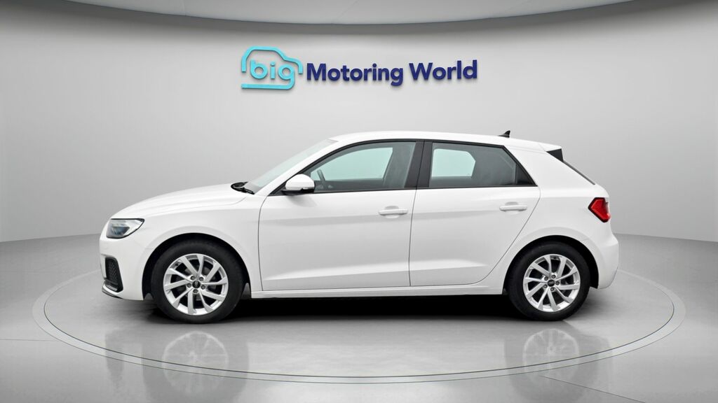 Audi A1 Sport White #4