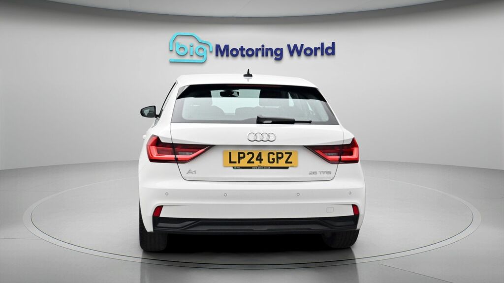 Audi A1 Sport White #6