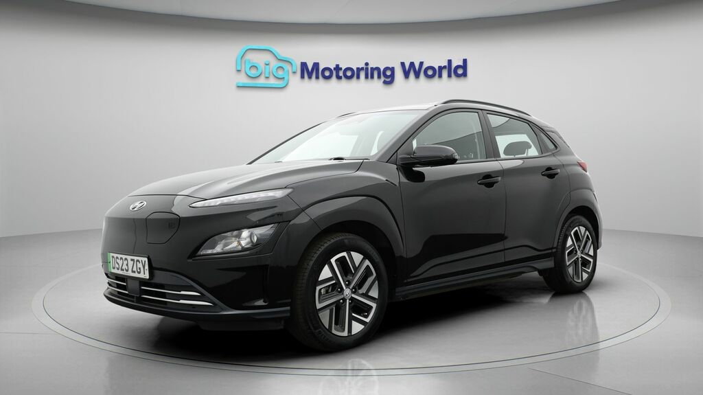 Hyundai Kona Se Connect DS23ZGY Black #3
