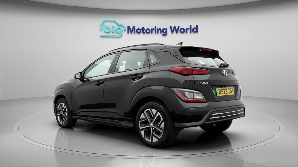 Hyundai Kona Se Connect DS23ZGY Black #5