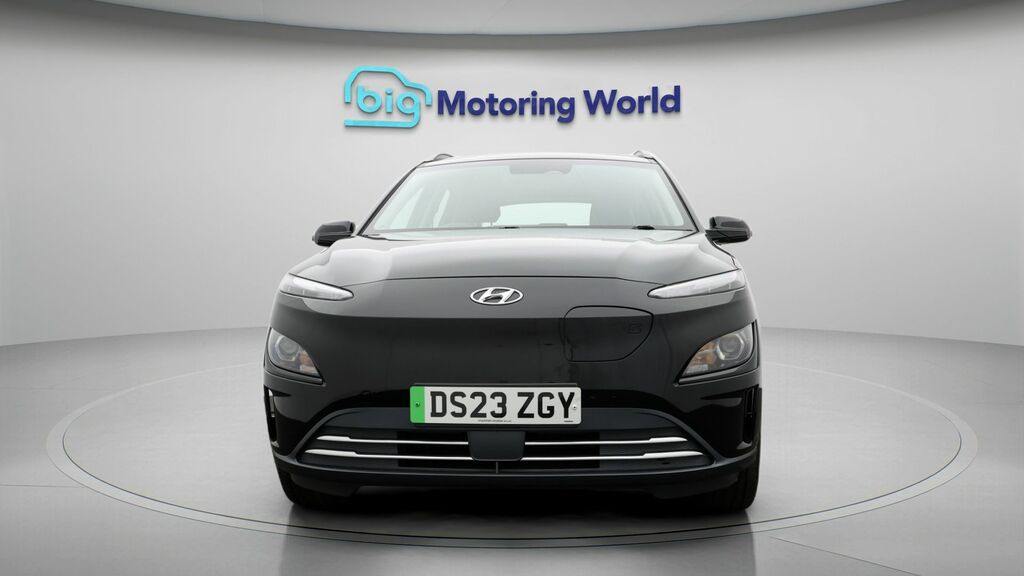 Hyundai Kona Se Connect DS23ZGY Black #2