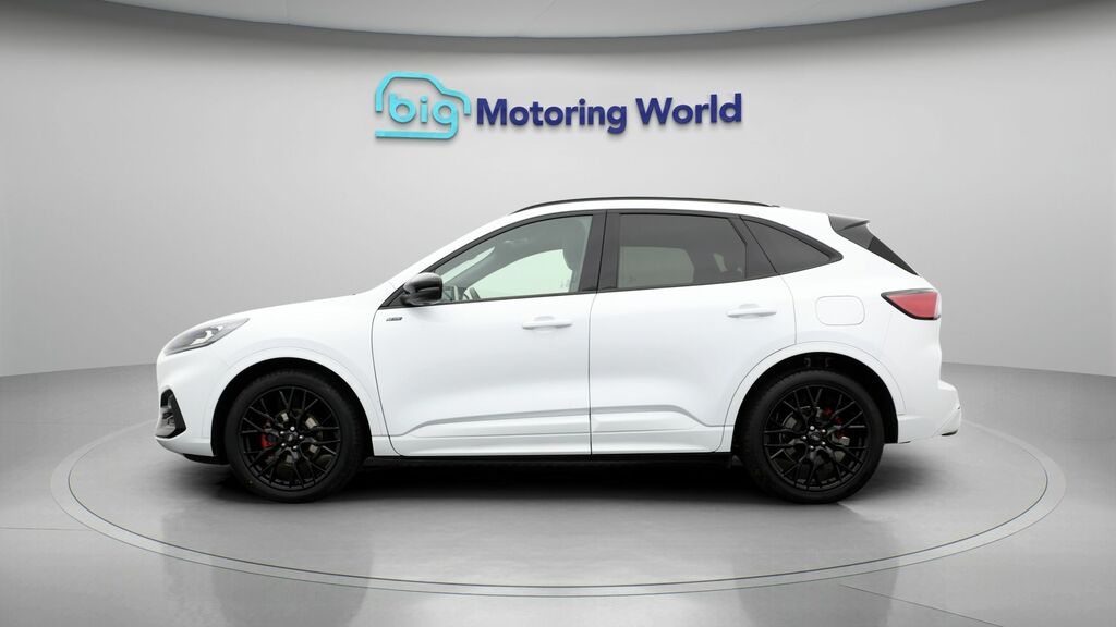 Ford Kuga St-line Edition YA23DXP White #4