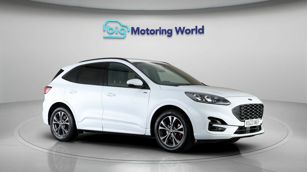Ford Kuga St-line Edition White