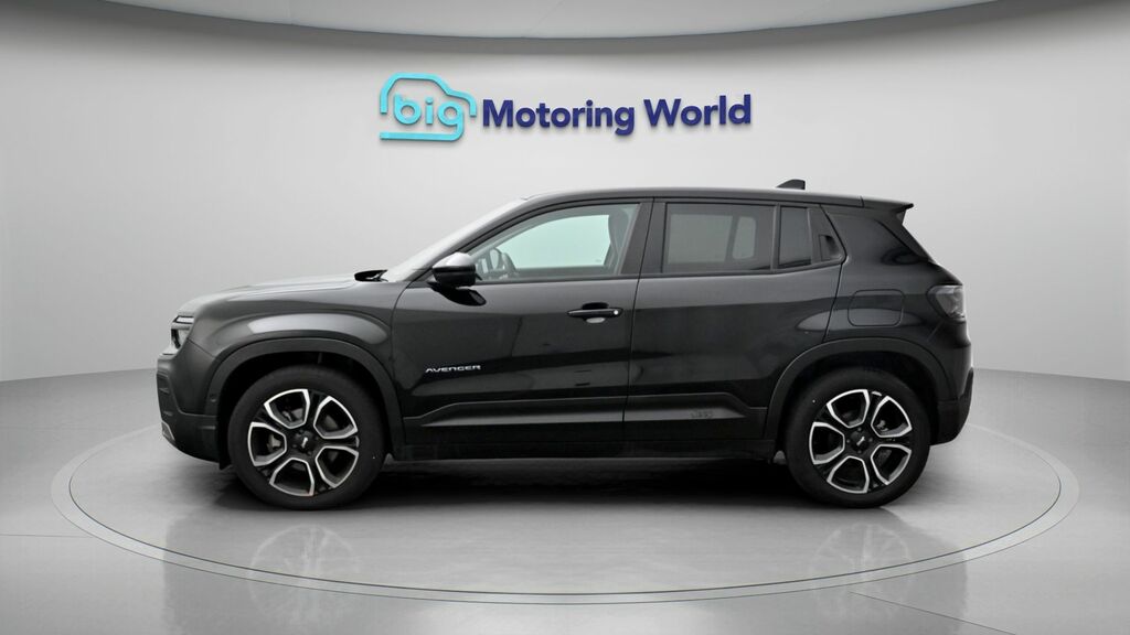Jeep Avenger Summit Black #4