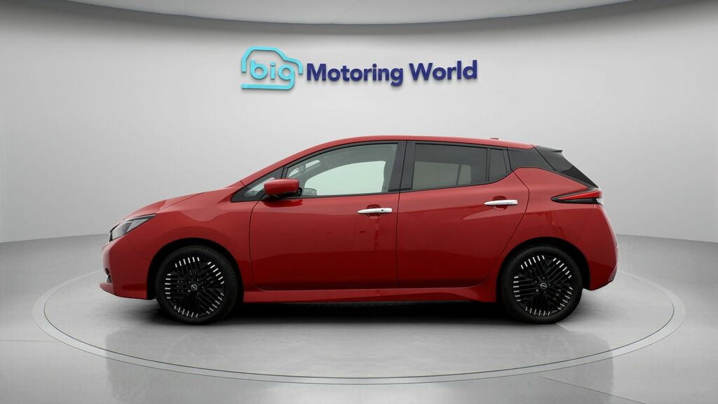 Nissan Leaf N-connecta PF72AHA Red #4