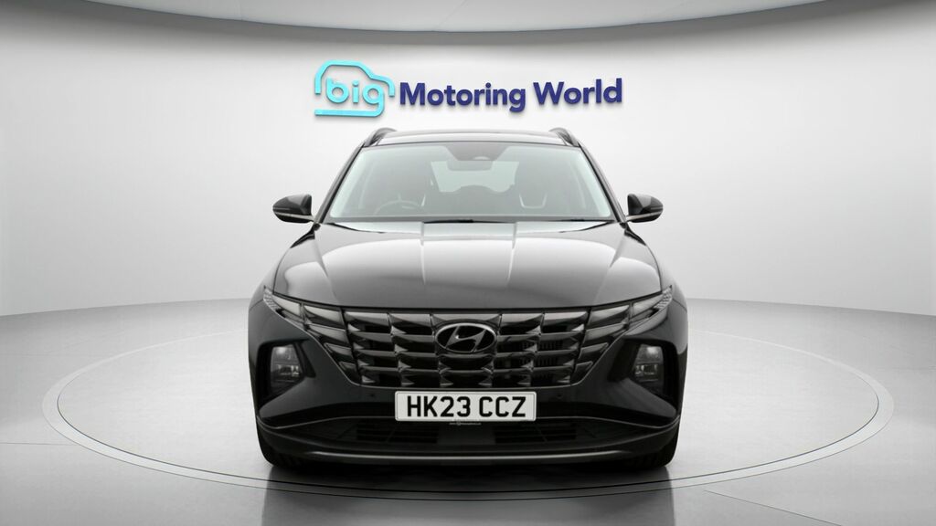 Hyundai Tucson Ultimate Black #2
