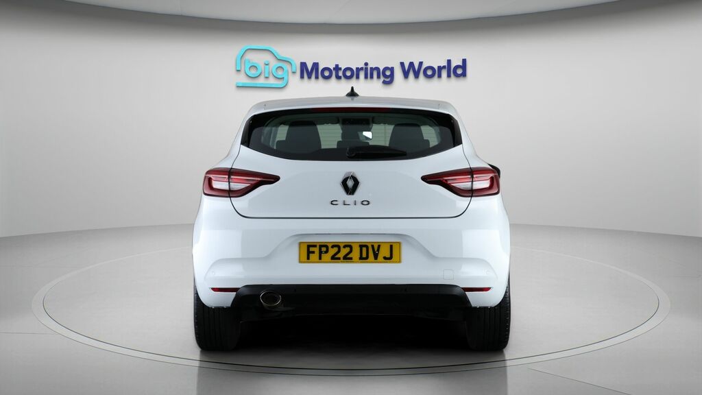 Renault Clio Iconic Edition FP22DVJ White #6