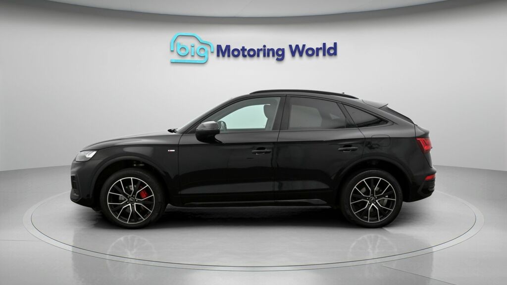 Audi Q5 Edition 1 Black #4