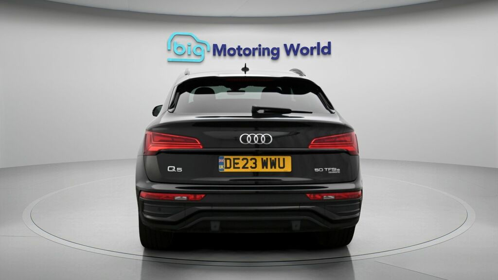 Audi Q5 Edition 1 Black #6