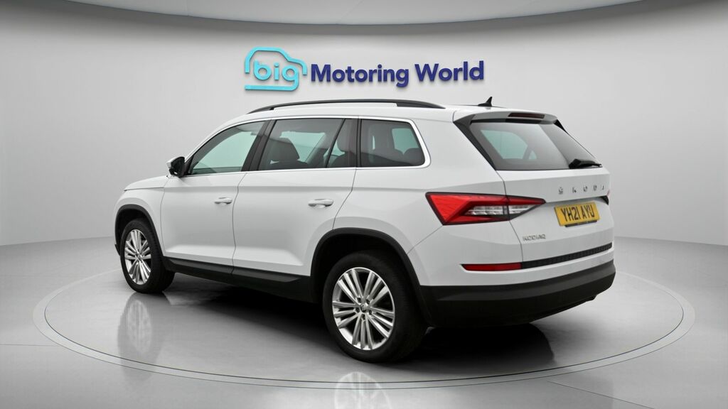 Skoda Kodiaq Se L YH21AYU White #5