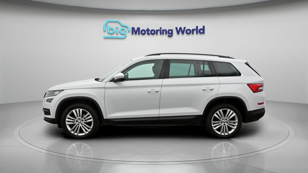 Skoda Kodiaq Se L YH21AYU White #4
