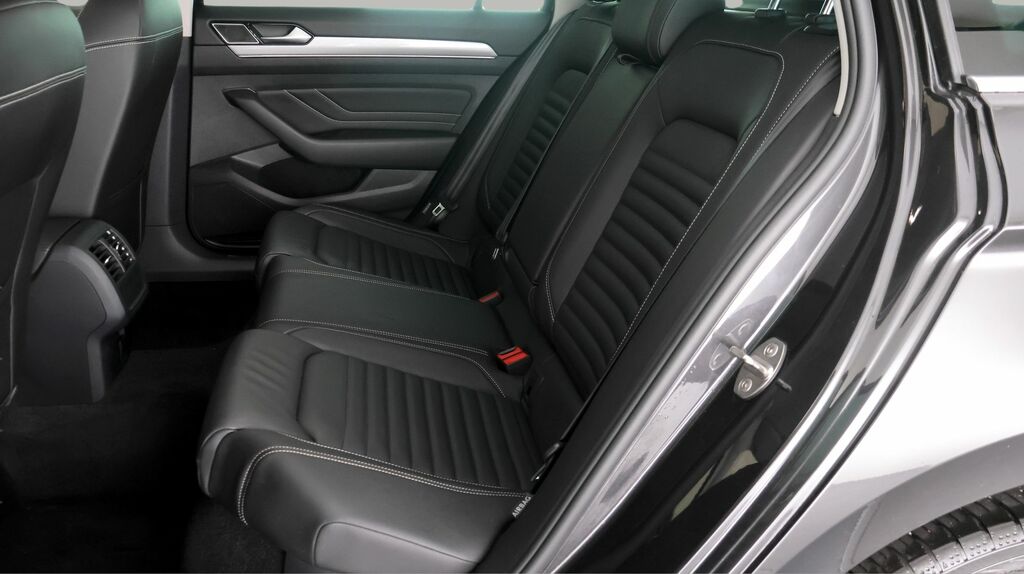 Volkswagen Passat 1.5 Tsi Evo R-line Estate Dsg Euro 6 S Black #15