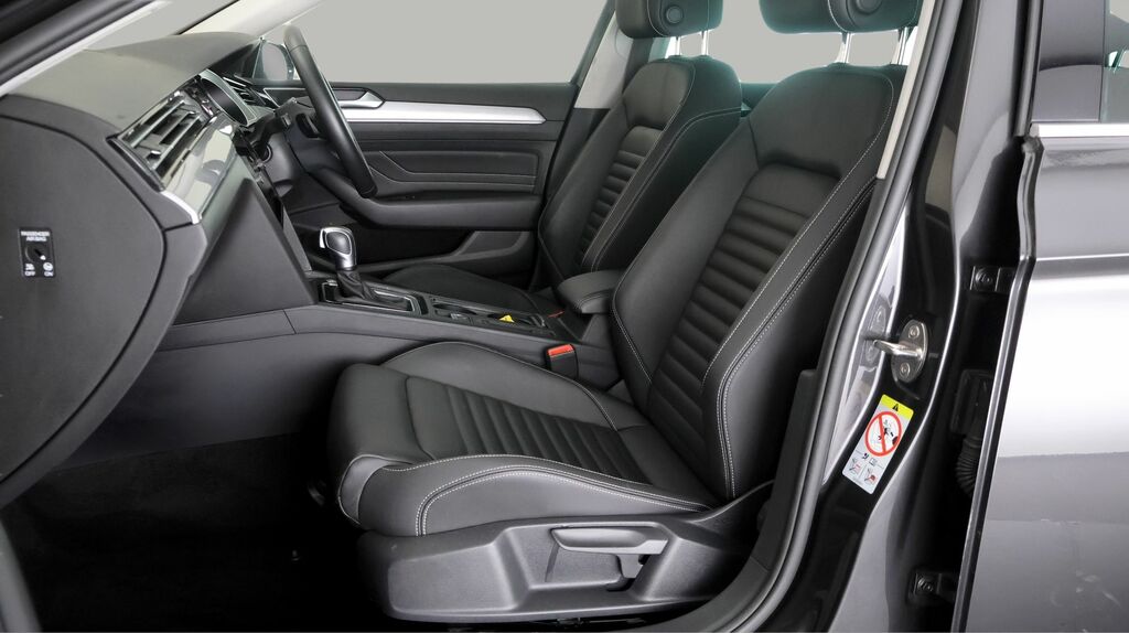 Volkswagen Passat 1.5 Tsi Evo R-line Estate Dsg Euro 6 S Black #13