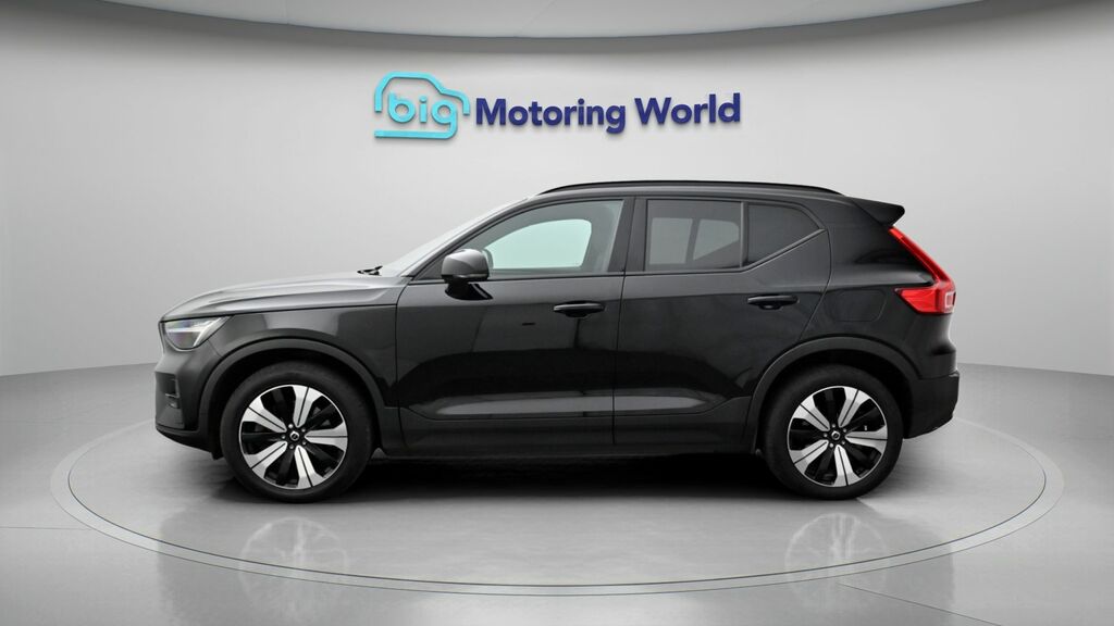 Volvo XC40 Plus DE72ETK Black #4