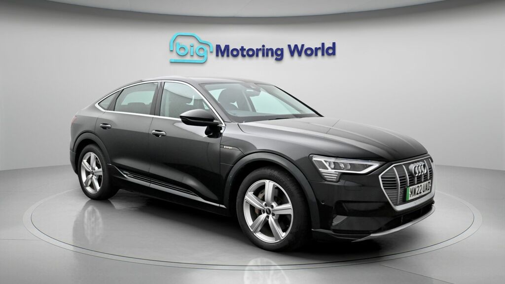 Audi E-tron Technik Black