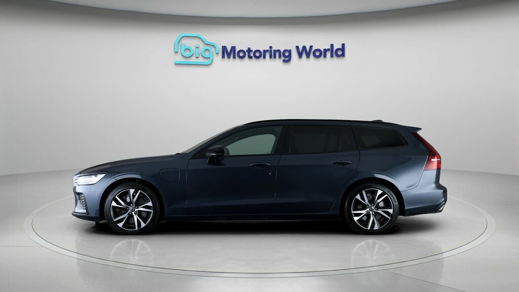 Volvo V60 R-design VX22LUE Blue #4
