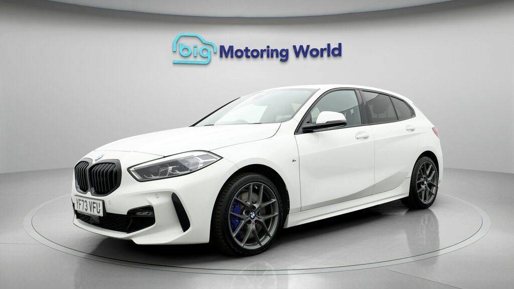 BMW 1 Series M Sport YF73VFU White #3