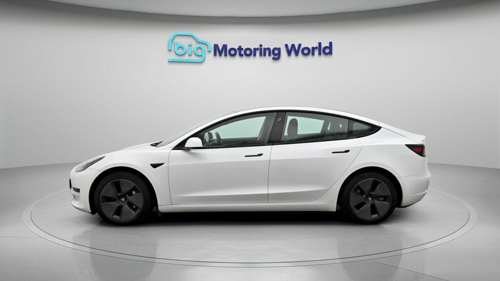 Tesla Model 3 Standard Range Plus SGZ8979 White #4