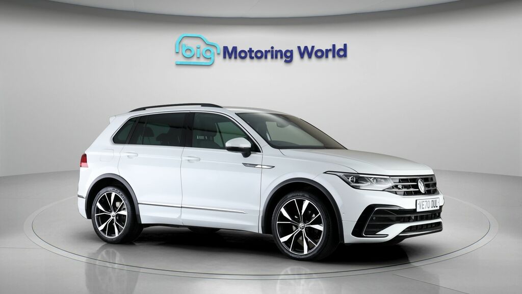 Volkswagen Tiguan R-line White