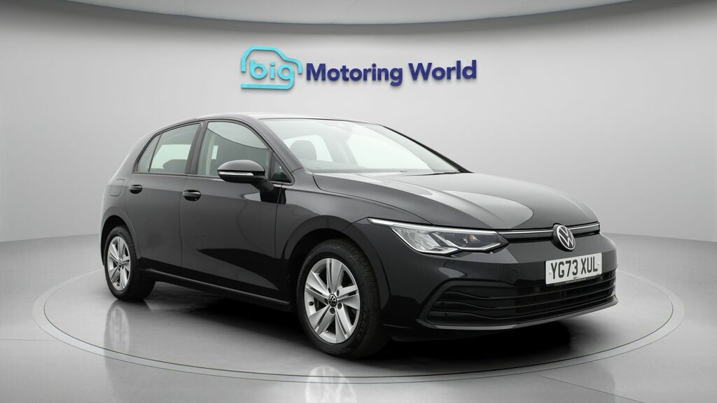 Volkswagen Golf Life Black