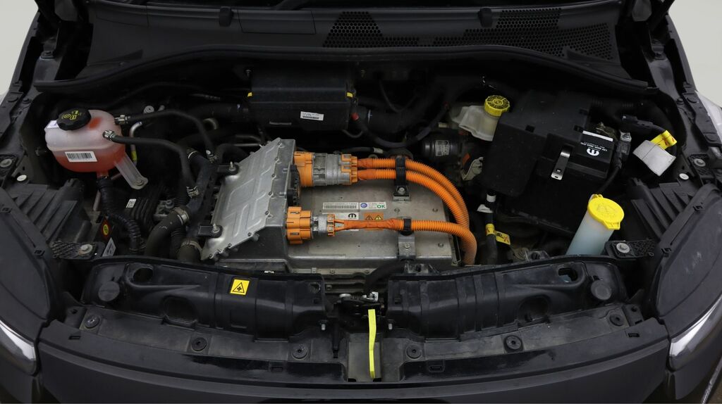 Fiat 500E C La Prima Black #19