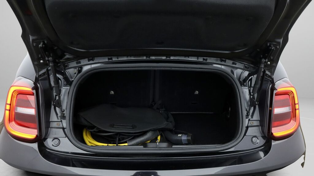 Fiat 500E C La Prima Black #17