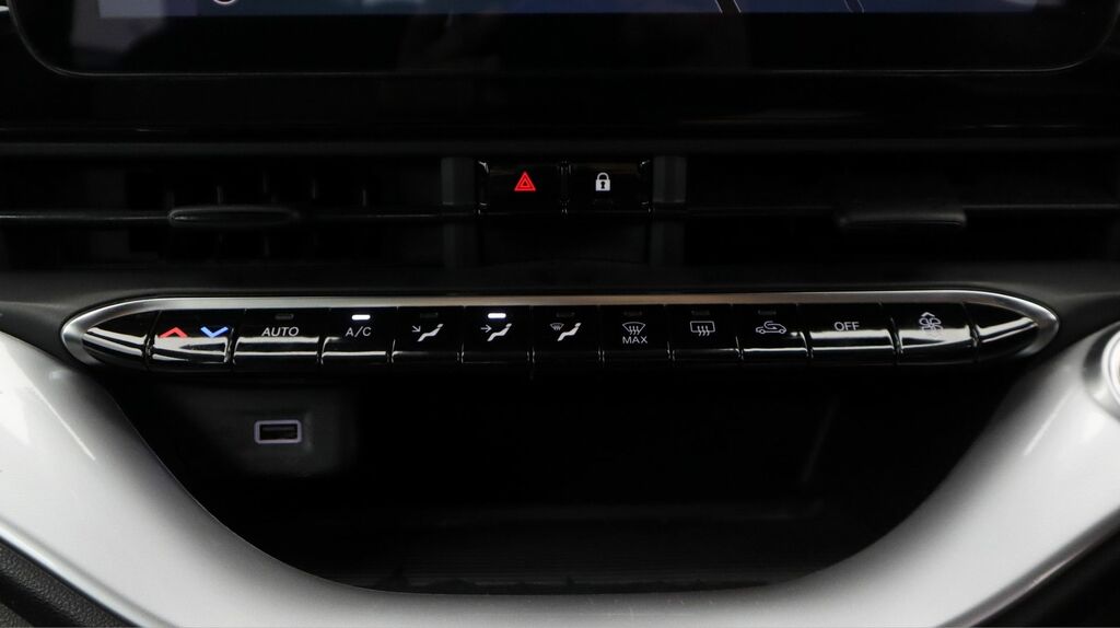 Fiat 500E C La Prima Black #12