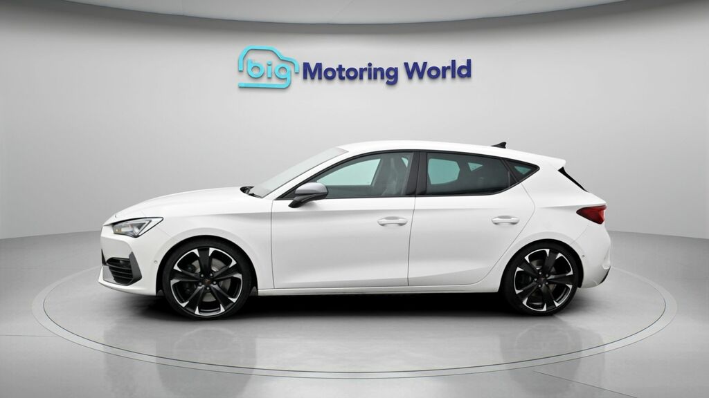 Cupra Leon Vz2 White #4