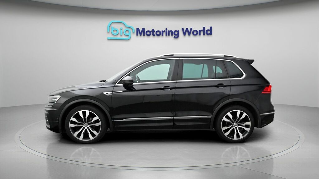 Volkswagen Tiguan R-line Tech Black #4