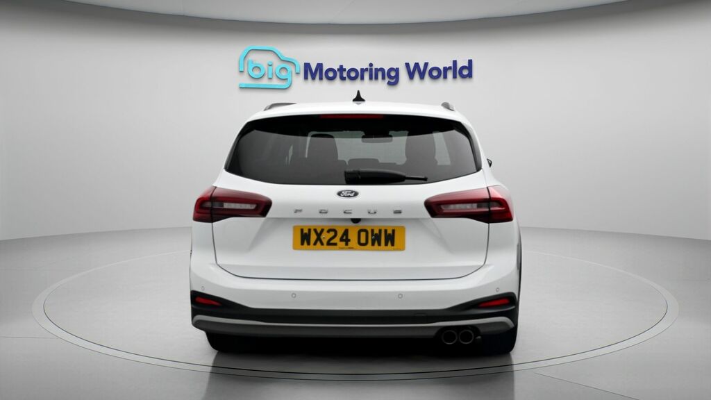 Ford Focus Active WX24OWW White #6