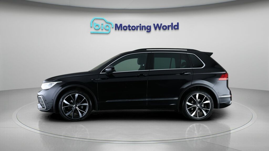 Volkswagen Tiguan R-line MW21FNZ Black #4