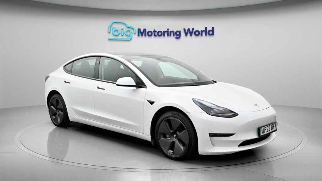 Tesla Model 3 Long Range White
