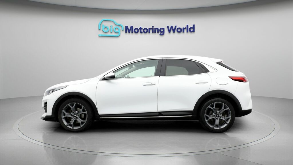 Kia Xceed 3 White #4