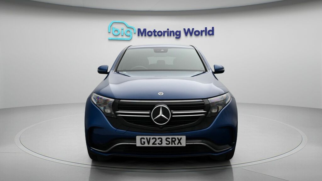 Mercedes-Benz EQC Amg Line Blue #2