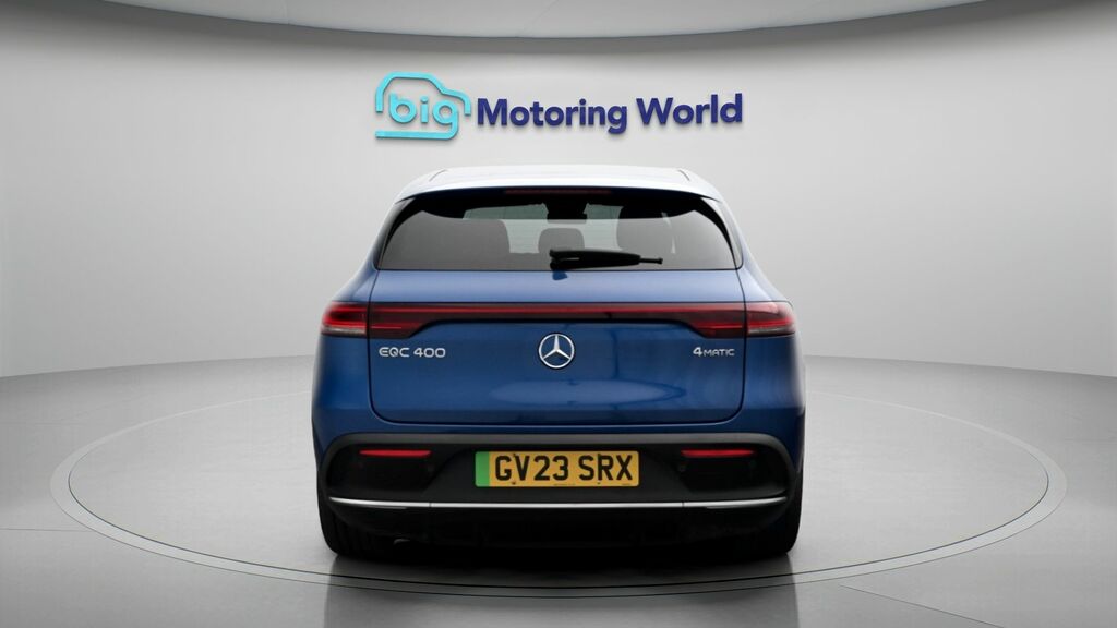Mercedes-Benz EQC Amg Line Blue #6