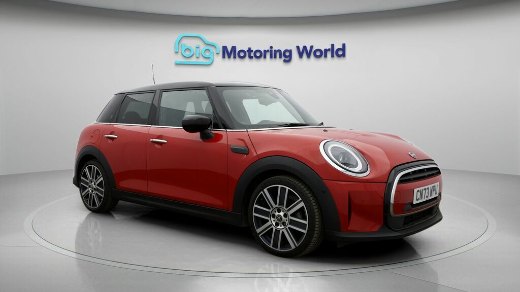 Mini Hatch Cooper Exclusive Red