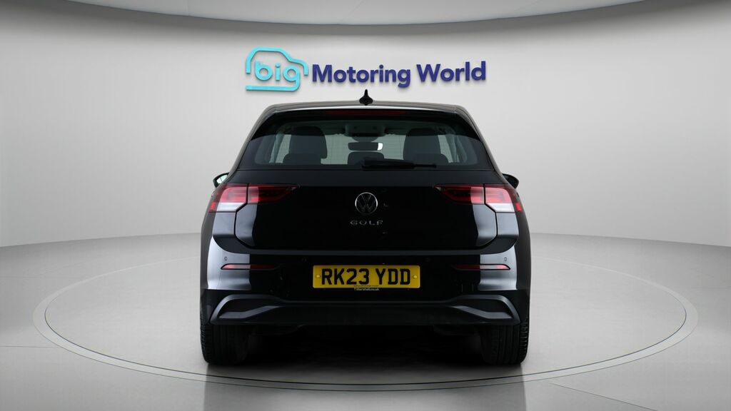 Volkswagen Golf Life Black #6