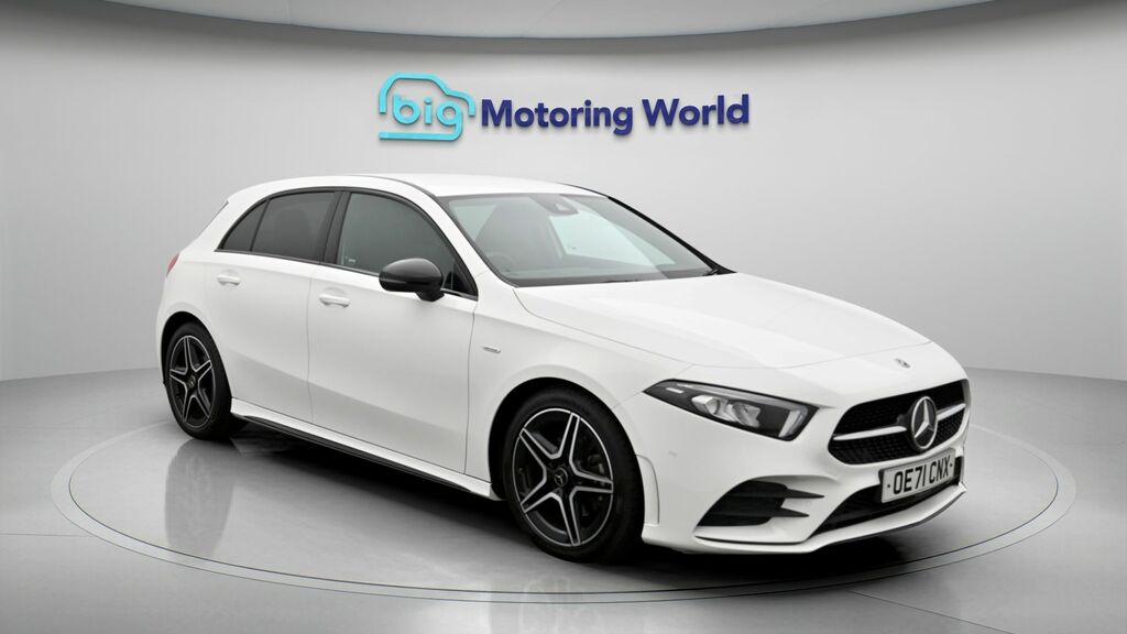Mercedes-Benz A Class Amg Line Edition White