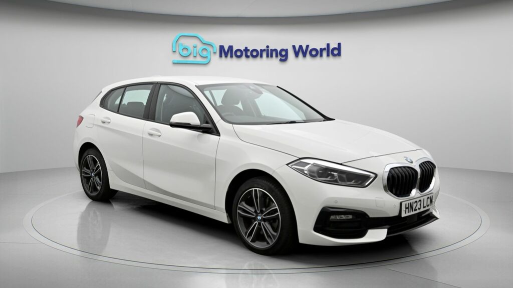 BMW 1 Series Sport White