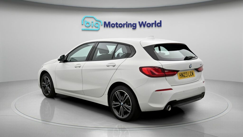 BMW 1 Series Sport White #5