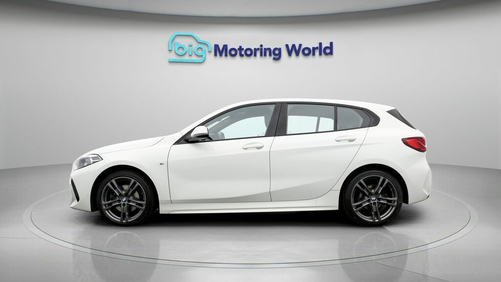 BMW 1 Series M Sport HK22GYY White #4