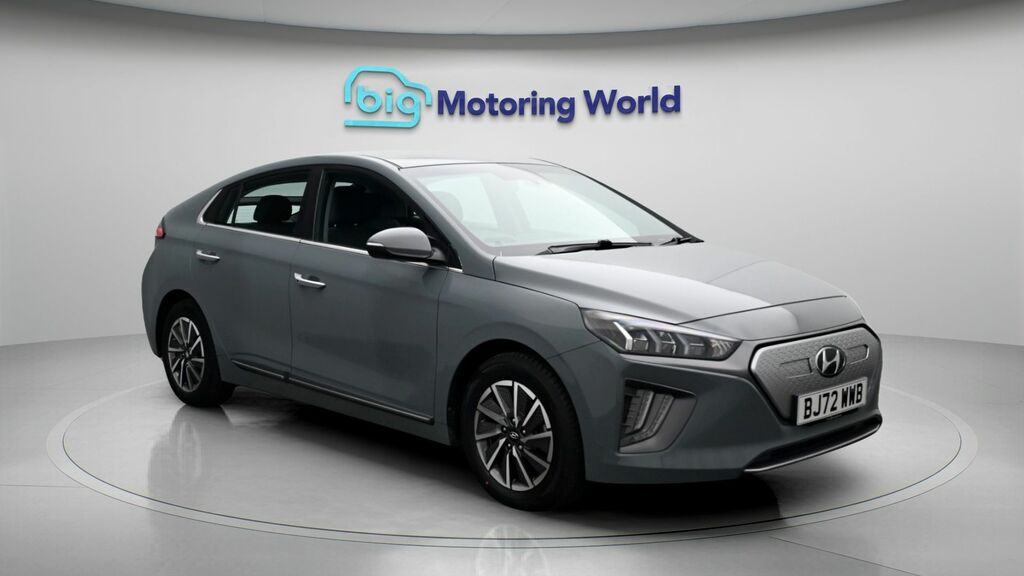 Hyundai Ioniq Premium Grey