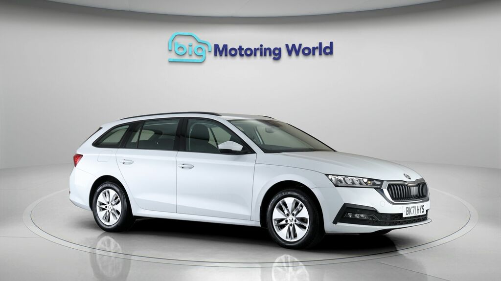 Skoda Octavia Se Technology White