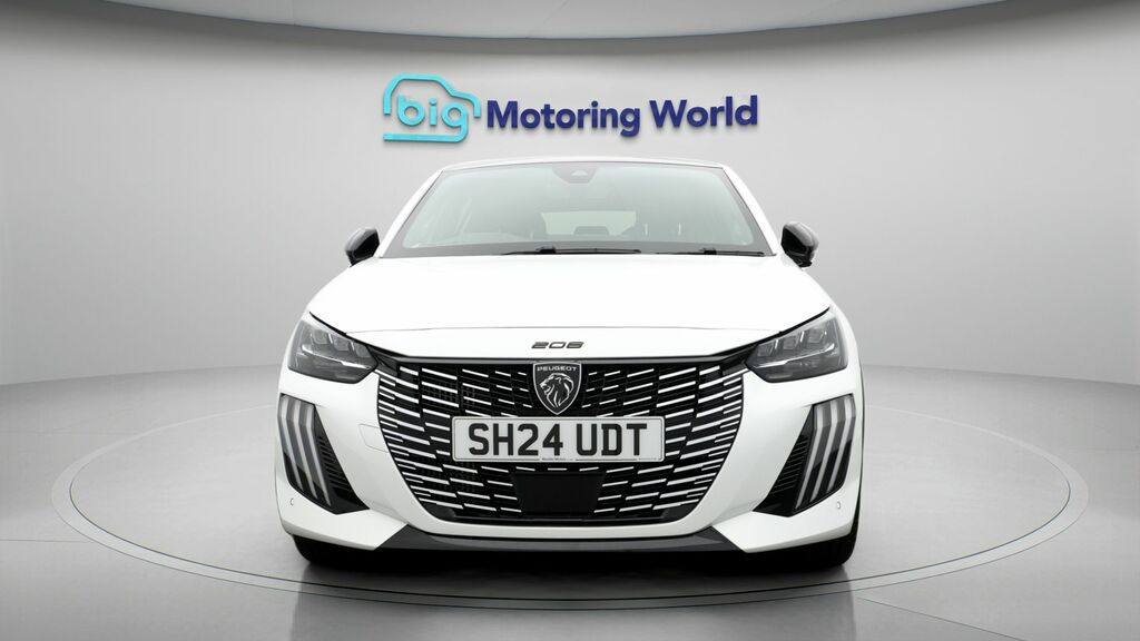 Peugeot 208 Gt White #2